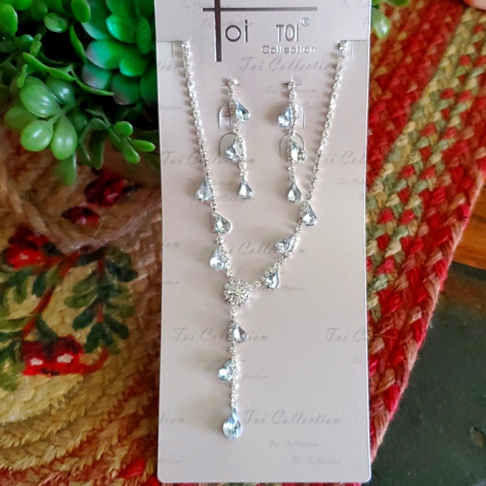Crystal Necklace & Earring Set